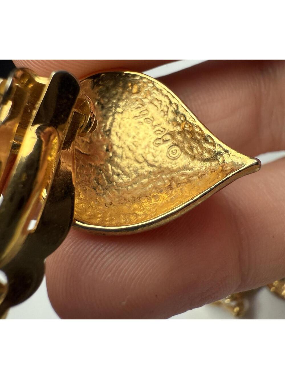 Edgar Berebi Red Matte Enamel Heart Dangle Hoop Earrings Clip-on Gold Tone - Picture 6 of 12